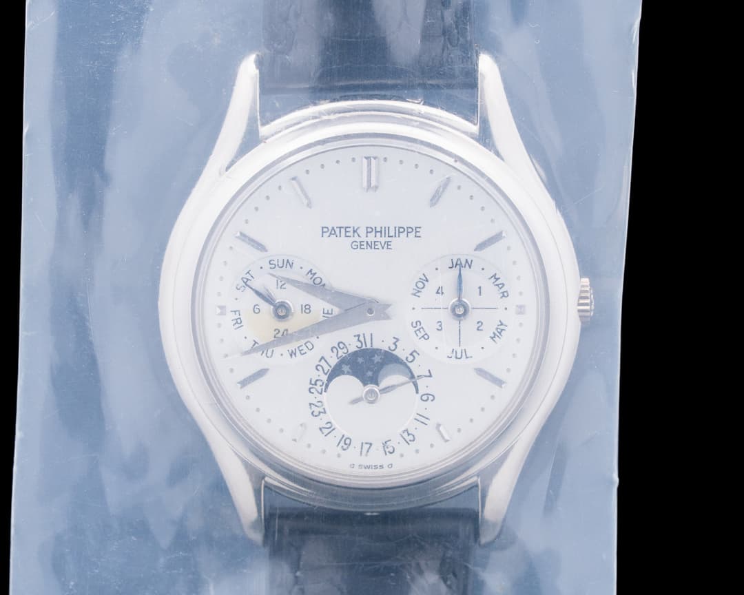 Patek Philippe 3940G-013 Perpetual Calendar 18K White Gold Silver Dial FACTORY SEALED