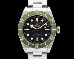 Heritage Black Bay Harrods Green SS