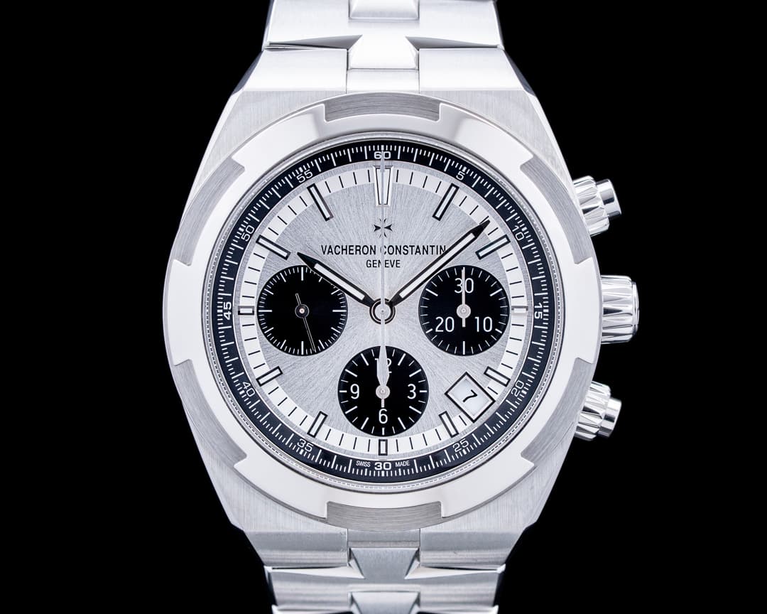 Vacheron Constantin 5520V Overseas Chronograph SS Silver Dial
