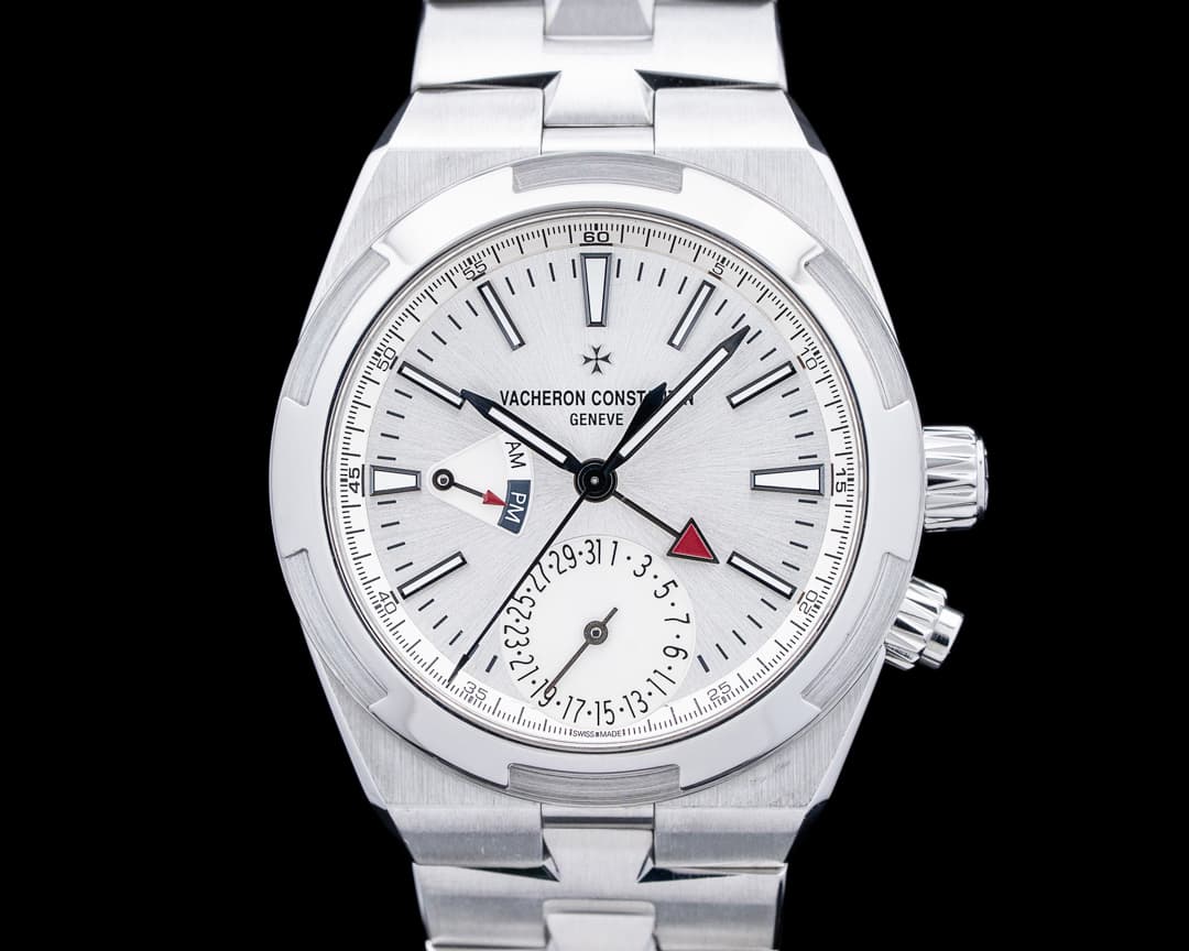 Vacheron Constantin 7900V Overseas SS Silver Dial