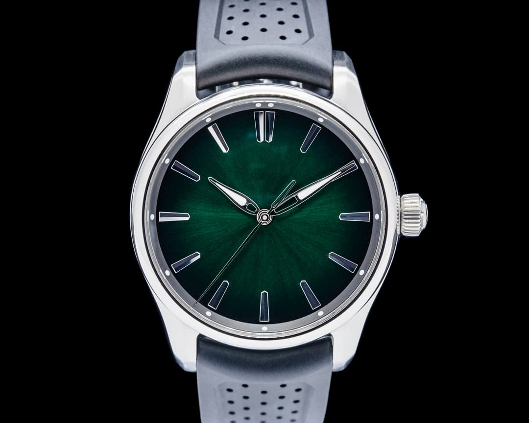 H. Moser and Cie. Pioneer Centre Seconds SS Green Fume Dial 2025