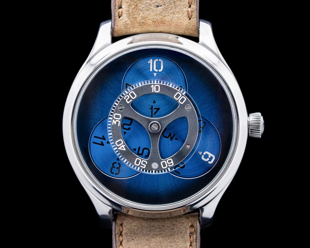 H. Moser and Cie. 1806 Endeavour Flying Hours SS Funky Blue Fume Dial