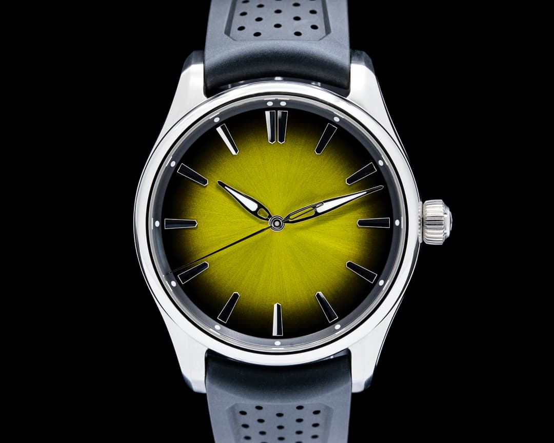 H. Moser & Cie. Pioneer Centre Seconds Sunny Side Up SS Yellow Fume Dial 2025