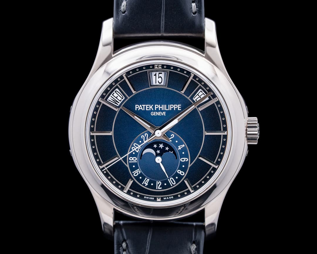 Patek Philippe 5205G Annual Calendar 18K White Gold Blue Gradient Dial